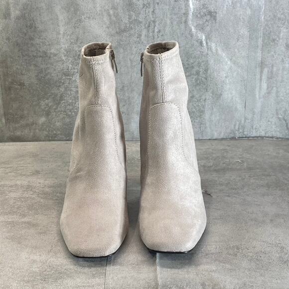 MARC FISHER Women's Light Gray Needit Stretch Square-Toe Block Heel Booties SZ 7 - Picture 1 of 10